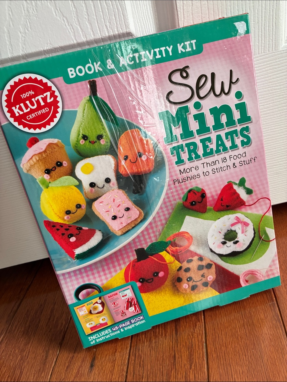 NWT Sew Mini Treats Activity Kit - Pink & Teal